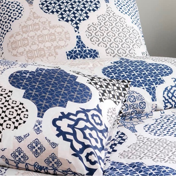 Queen duvet cover - Picture 2 of 2